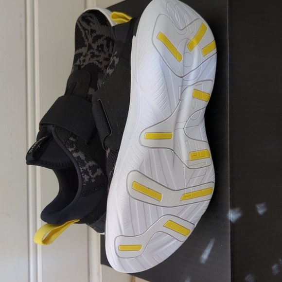 Sorel Explorer Blitz Stride Strap Sneaker - Picture 5 of 7